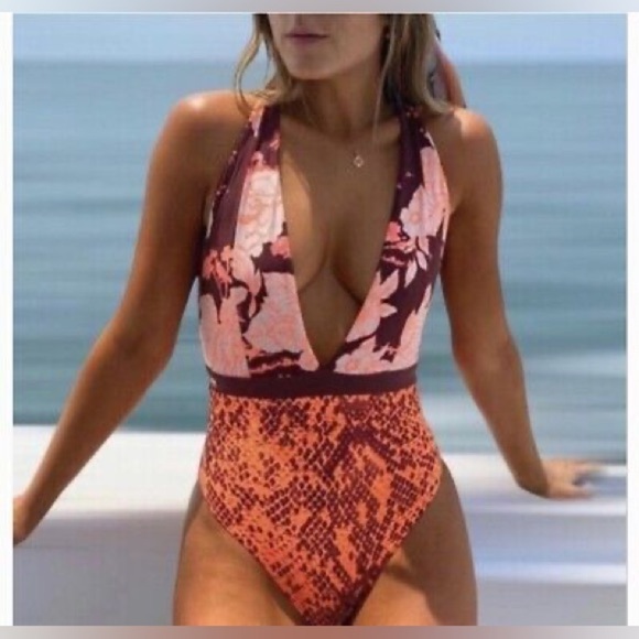 Maaji reversible one piece swimsuit coral floral beige patchwork print plunge - Picture 12 of 13